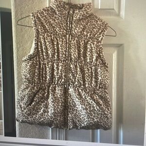 Beverly Hills Princess animal print her puffer vest 7/8